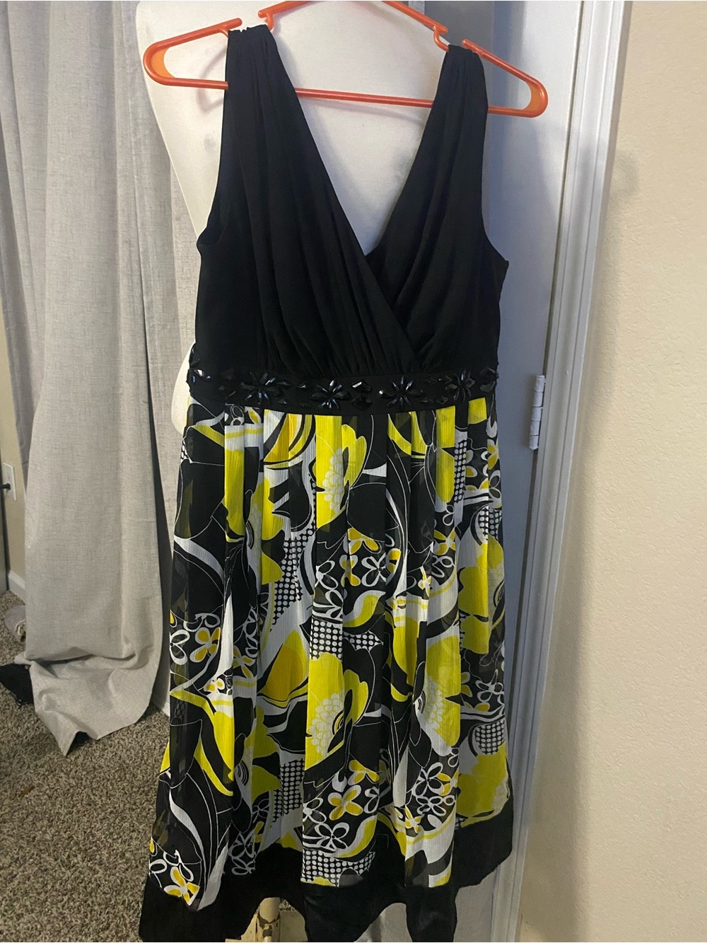 Sleeveless Black & Yellow Floral Fit-and-Flare Dress vintage